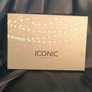 Iconic London Blaze Chaser Face Palette